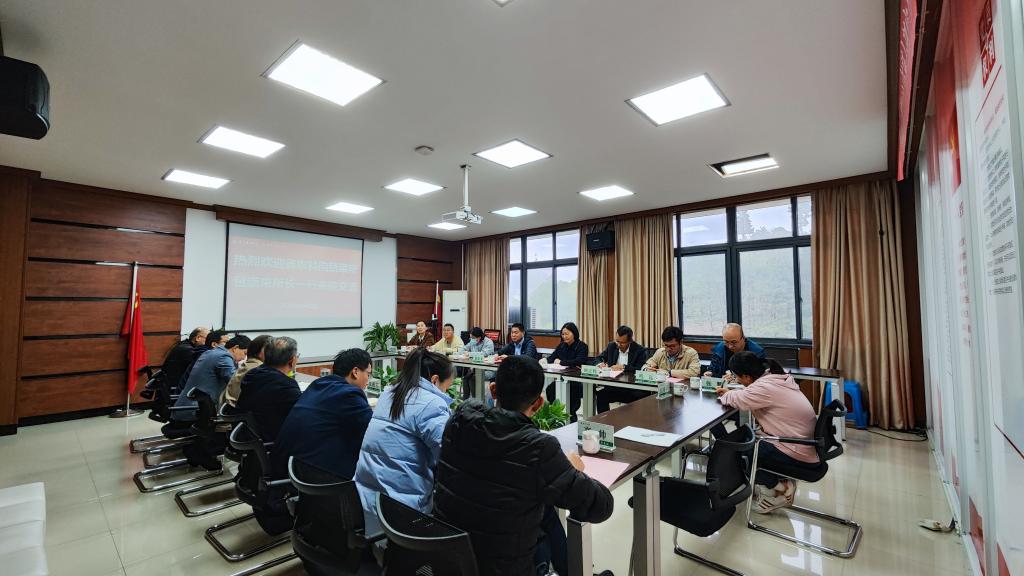 美女的隐藏部位是什么图片