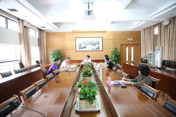 美女的隐藏部位是什么图片