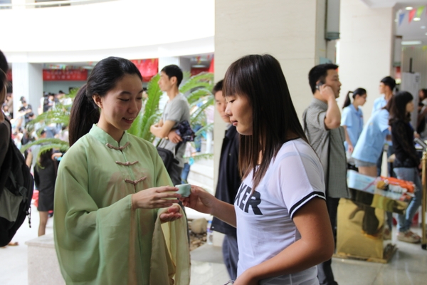 美女的隐藏部位是什么图片