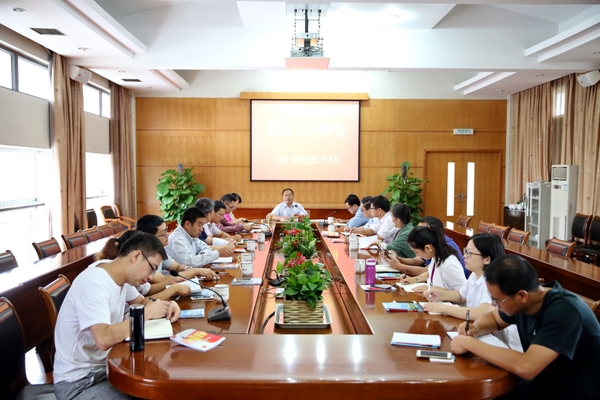 美女的隐藏部位是什么图片