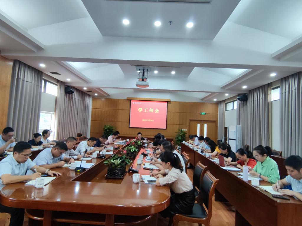 美女的隐藏部位是什么图片