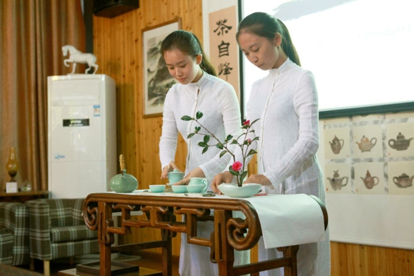 美女的隐藏部位是什么图片