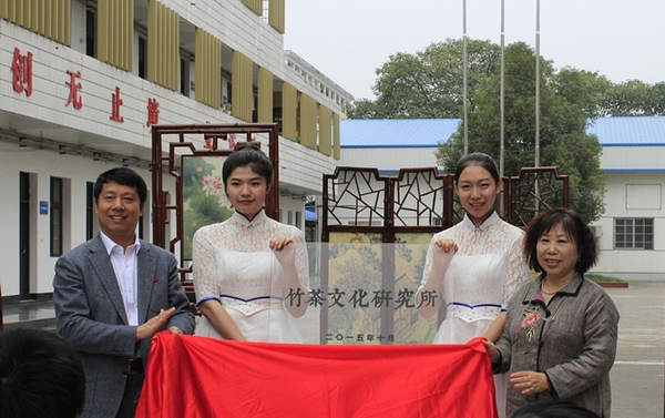 美女的隐藏部位是什么图片