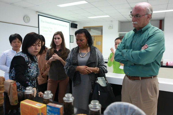 美女的隐藏部位是什么图片