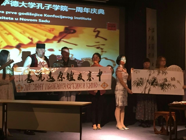 美女的隐藏部位是什么图片