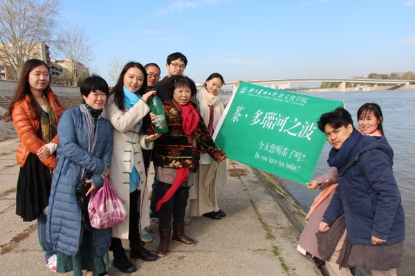 美女的隐藏部位是什么图片