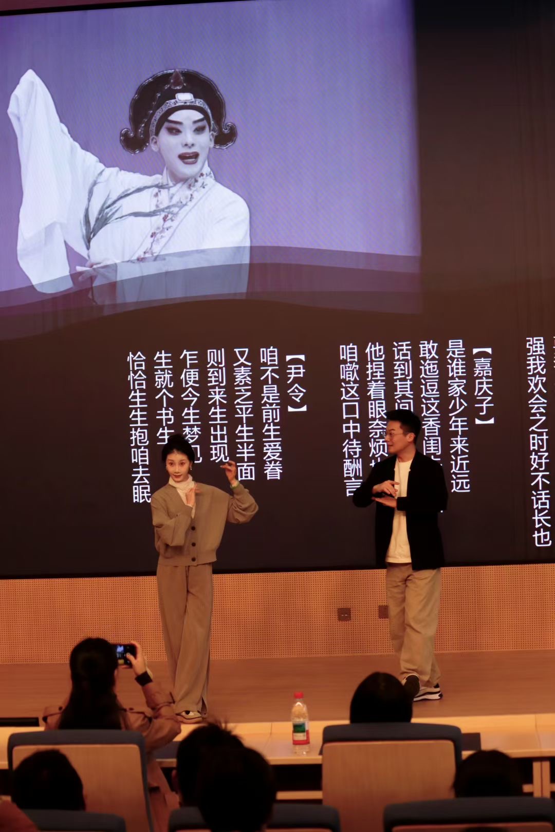 美女的隐藏部位是什么图片