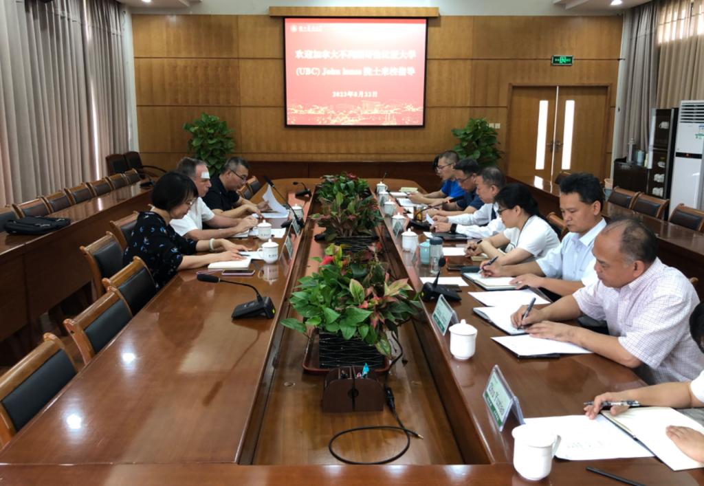 美女的隐藏部位是什么图片