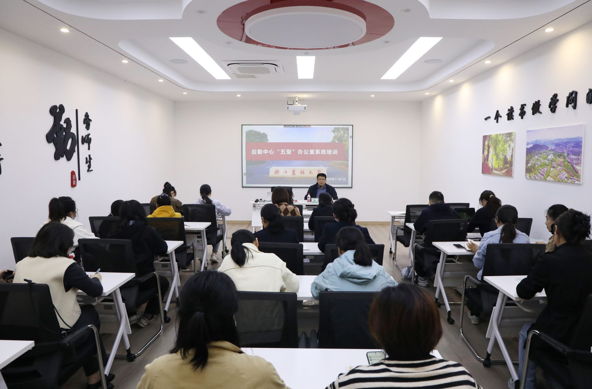 美女的隐藏部位是什么图片