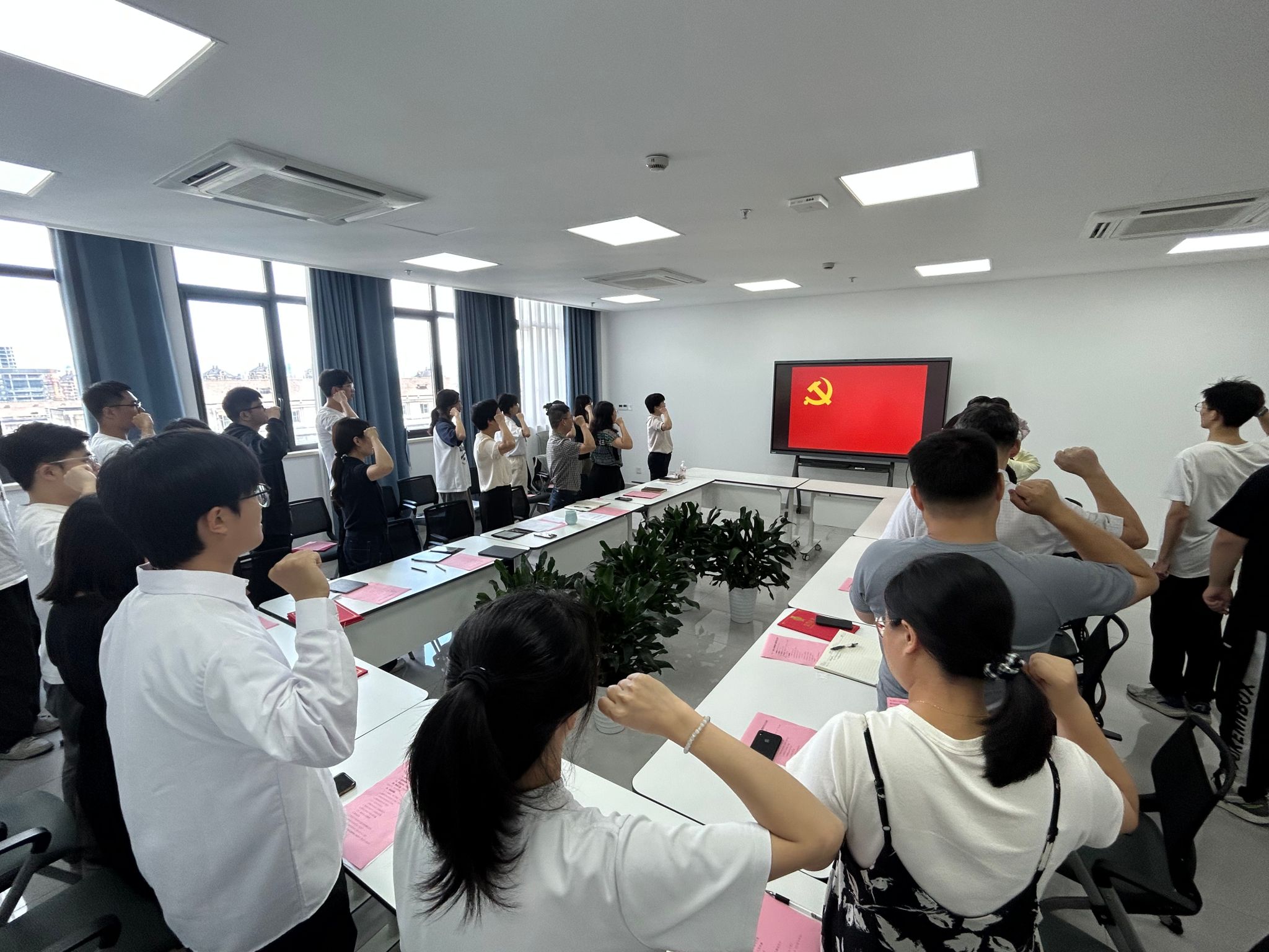 美女的隐藏部位是什么图片