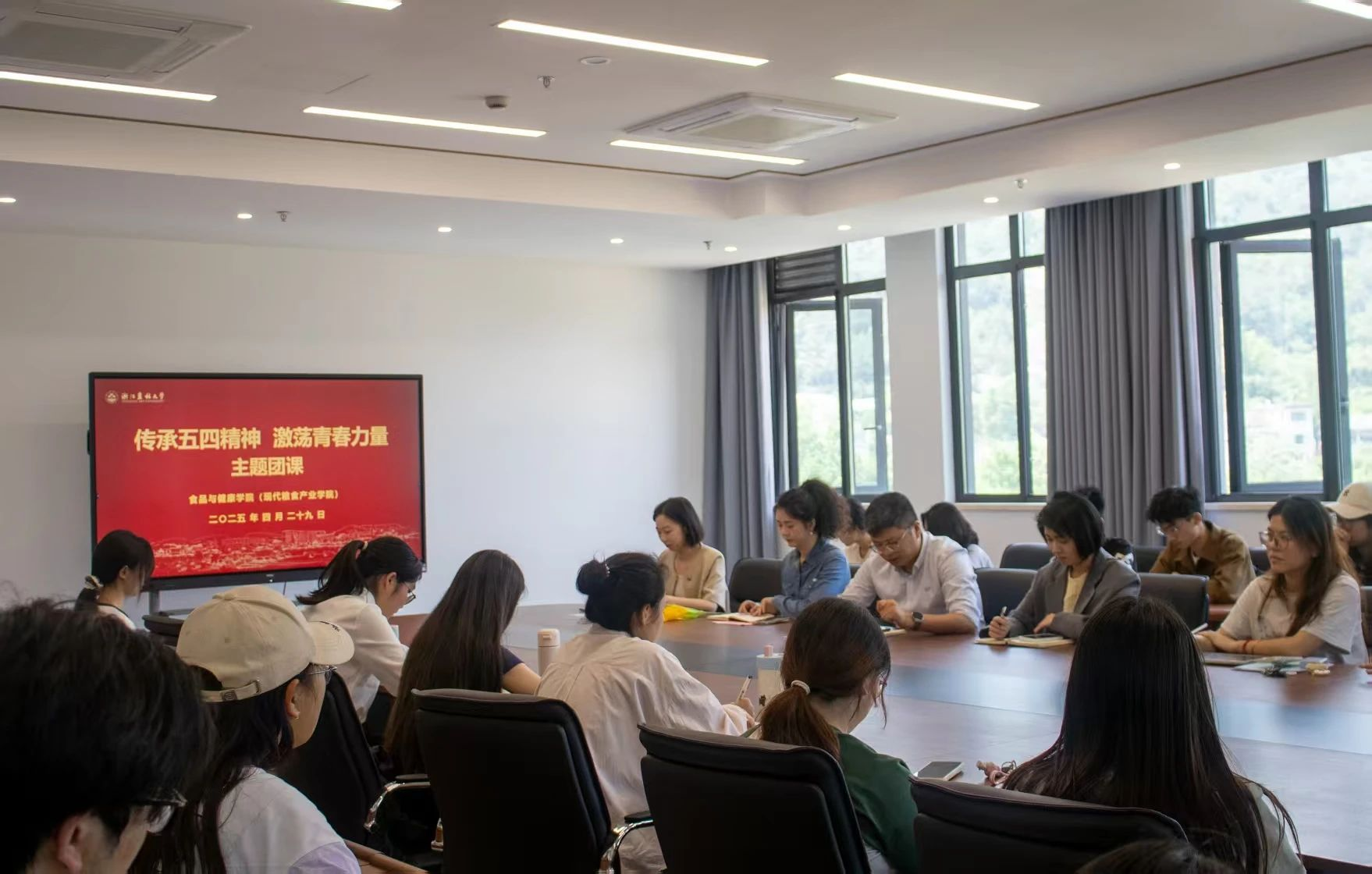 美女的隐藏部位是什么图片