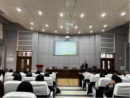 美女的隐藏部位是什么图片